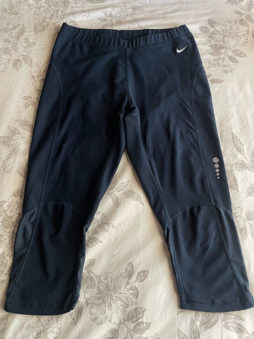 Nike Vintage Navy Capri Leggings Small 90s Gray Tag Model Off‎ Duty Sporty Chic